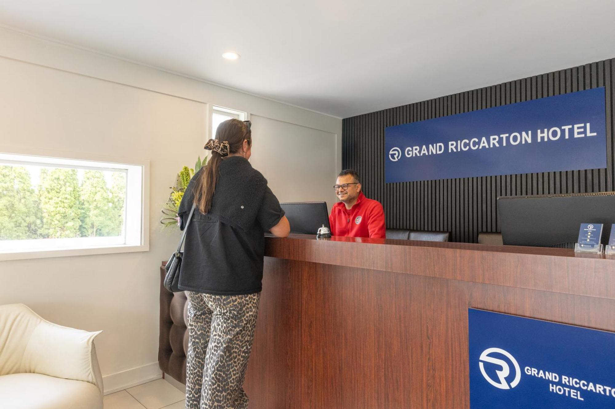 כרייסטצ'רץ' Grand Riccarton Hotel מראה חיצוני תמונה